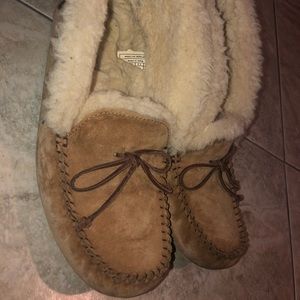 Women’s Ugg Alena Slipper in Brown
